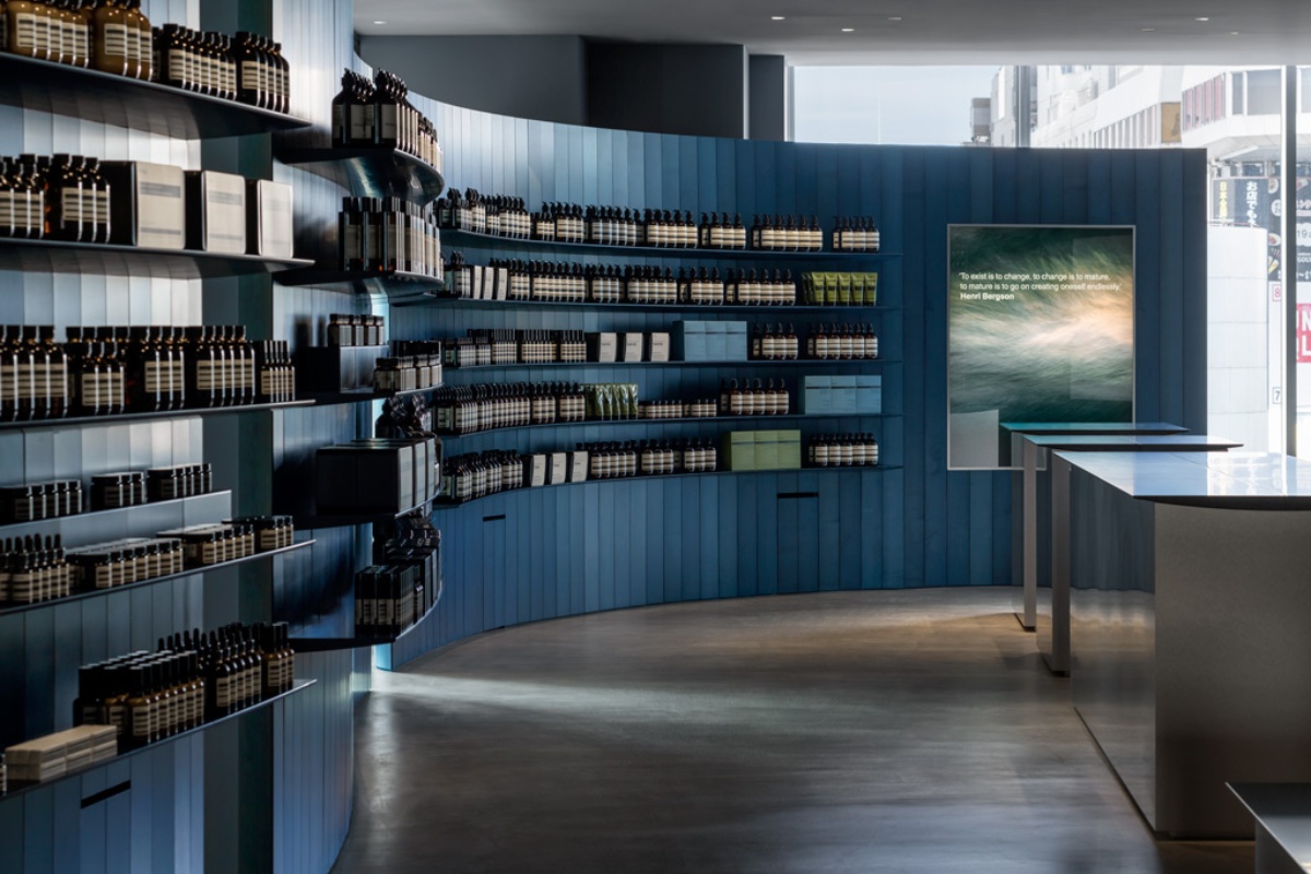 護膚品套裝：特別為油性肌膚設計，控油效果顯著